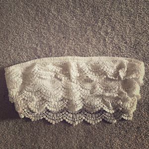 Ruffle bandeau/crop top! It’s festival season!